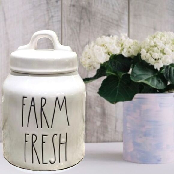 NWT Rae Dunn Gorgeous FARM FRESH White Glossy Ceramic Canister / Cookie Jar - Picture 6 of 12
